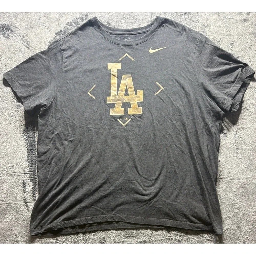 Nike Los Angeles Dodgers Camo Logo T-Shirt Black Sz. 2XL 